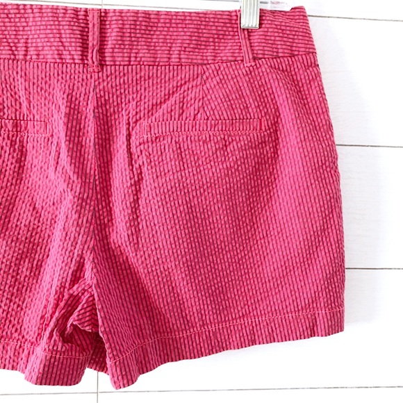 ❌SOLD❌ LOFT Red Blue Striped Seersucker Shorts - Picture 8 of 8